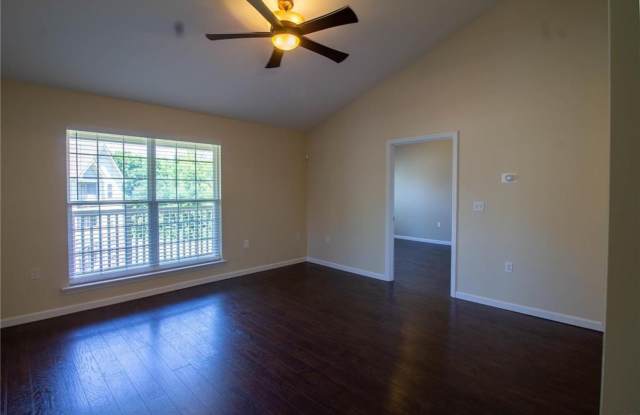 Beautiful 2 bedroom 2 bathroom condo in St. Peters Gallery 4