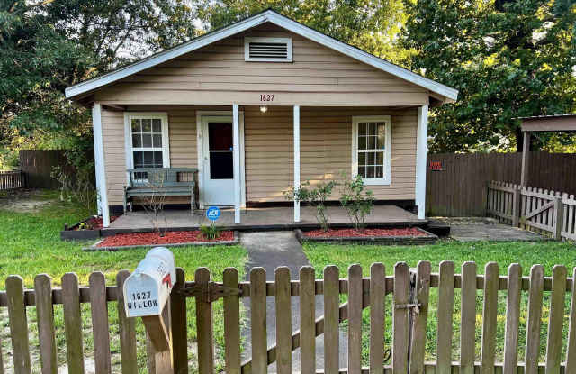 1627 Willow Street photos photos