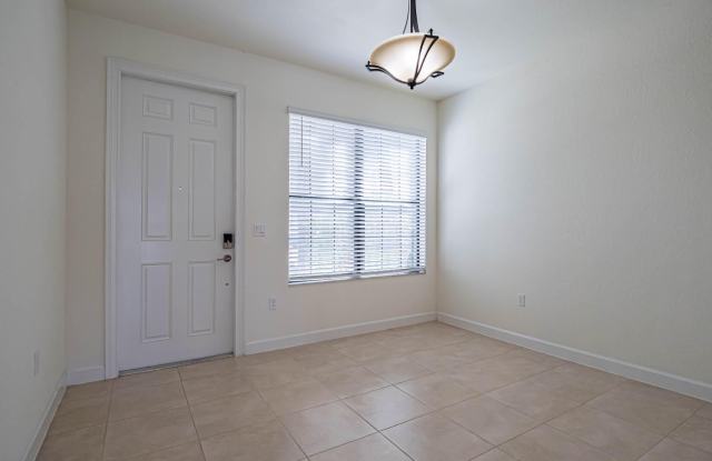 10032 W VILLA Circle Gallery 2