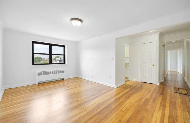 2335 Hudson Terrace Gallery 3