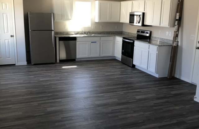 1628 Paige Dr Gallery 2
