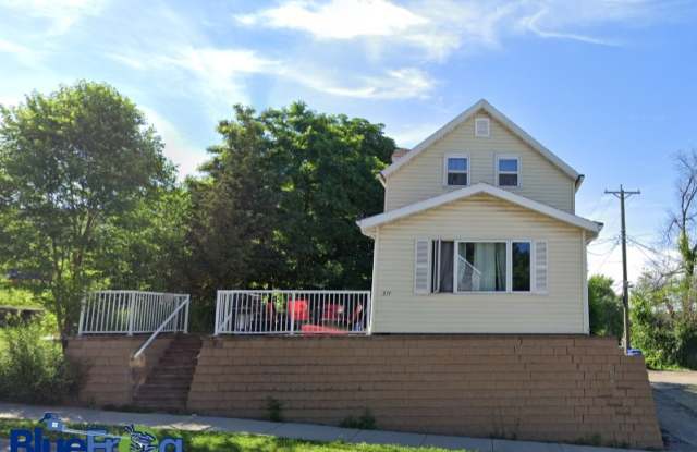 311 Main Avenue - 311 Main Avenue, Kaukauna, WI 54130