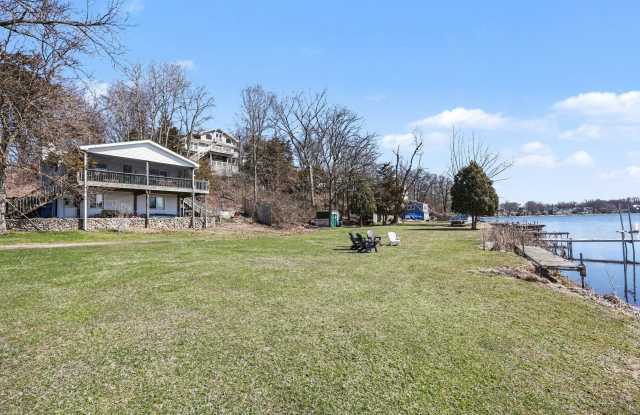 5884 Rays Drive Gallery 2