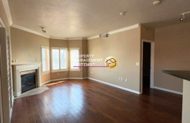 2 Bedroom Condo in Gateway! Gallery 3