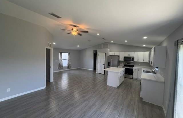 3010 67th Street W Gallery 3
