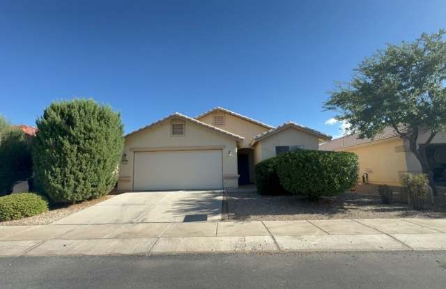 Beautiful 4 BR 2 BA home located in one of the most desirable communities! - 3323 Yosemite Court, Sierra Vista, AZ 85650