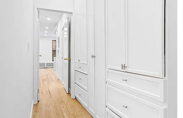 27 W 84th St Apt 2FW Gallery 3