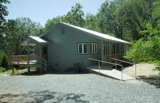 Great location and floorplan at 1760 Winton Rd in West Point. photos photos