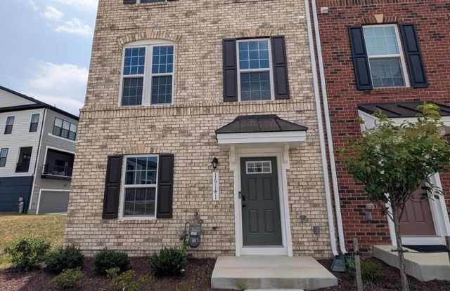 16141 MEADOW GLENN DR Gallery 1