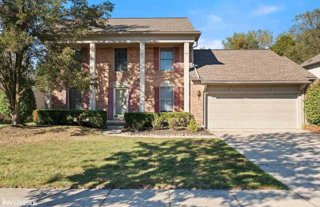 2199 Edgestone - 2199 Edgestone Drive, Sterling Heights, MI 48314