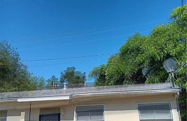 72 N Parkwood Avenue - 72 North Parkwood Avenue, Pasadena, CA 91107