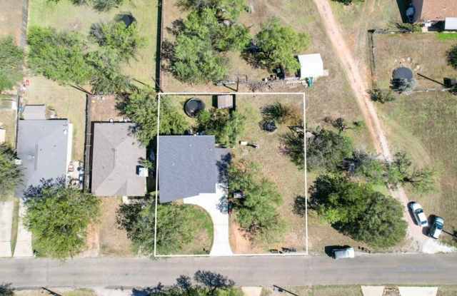 847 Pecan Lane Gallery 2