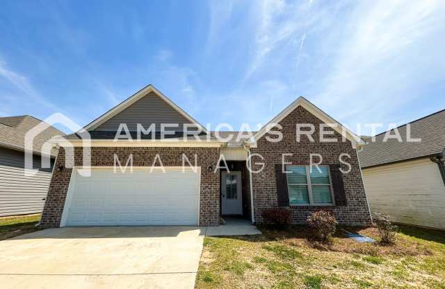 MOVE IN SPECIAL!!! - Roomy Home for Rent in Cullman, AL…6 Foot Privacy Fence. AVAILABLE NOW!! - Sign a lease by 4/15 to receive HALF OFF YOUR FIRST FULL MONTH'S RENT!!! photos photos
