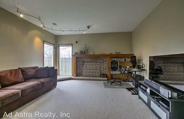 15860 Glenwood Avenue Gallery 4