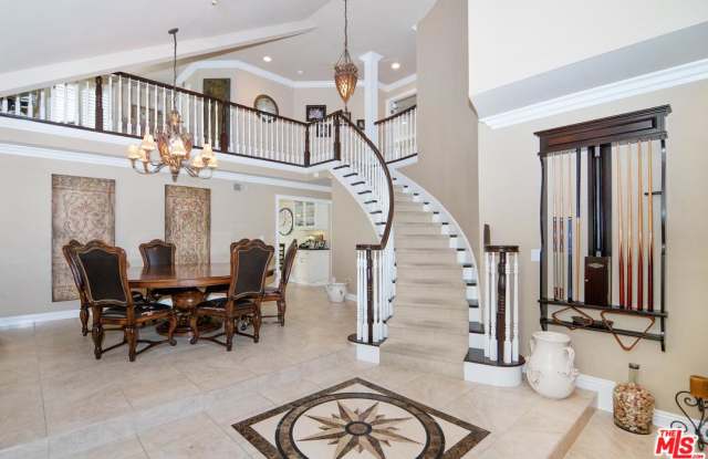 30020 TRAIL CREEK Drive Gallery 3