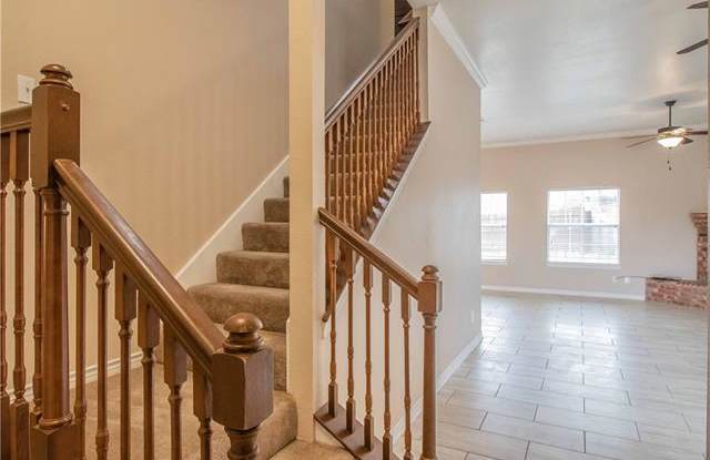 6559 Calmont Avenue Gallery 4