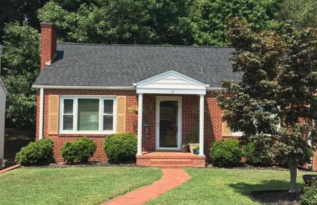 2 Bedroom with Basement, Near Lindley Park Elementary and The Corner photos photos