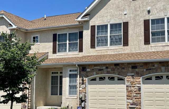 668 GREYCLIFFE LANE photos photos