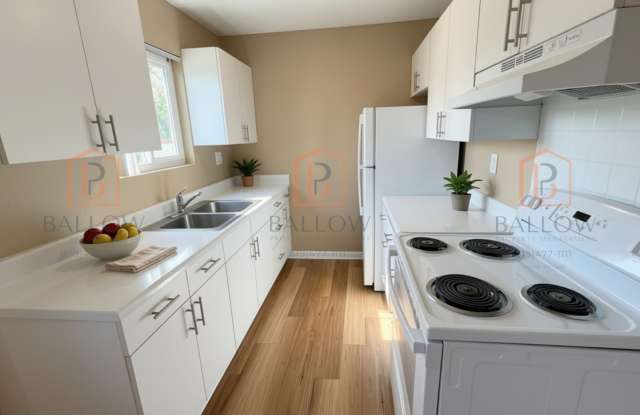 1919 E 17th St, Gallery 1