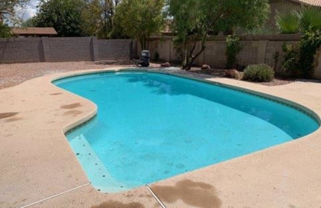 607 W MEDINA Avenue - 607 West Medina Avenue, Mesa, AZ 85210