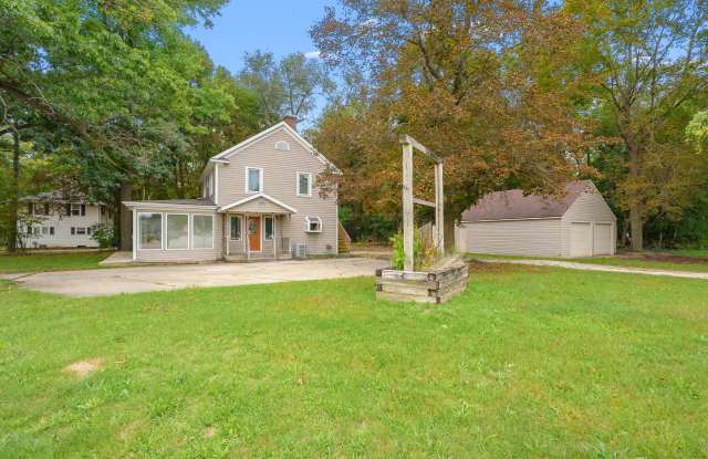 3743 Gull Road Gallery 3