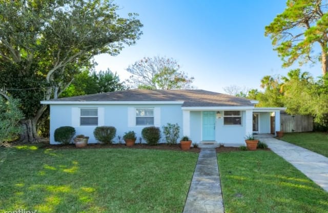 1208 9th St N - 1208 North 9th Street, Jacksonville Beach, FL 32250