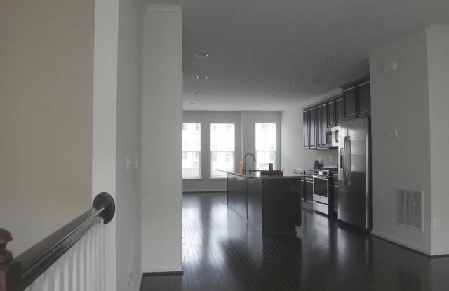 43297 NOVI Terrace Gallery 2