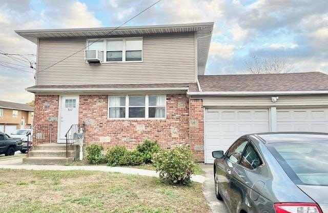 862 Sunrise Highway unit: 1 - 862 Sunrise Highway, North Babylon, NY 11702 862 Sunrise Highway unit: 1 - 862 Sunrise Highway, North Babylon, NY 11702