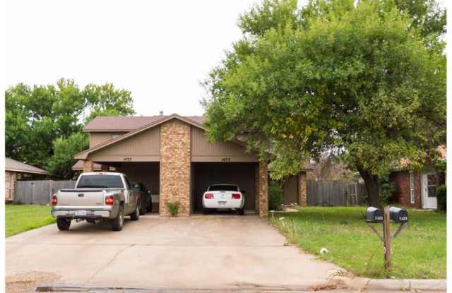 1433 YEOMANS RD photos photos