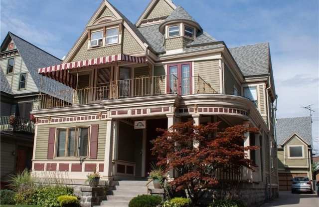 284 Richmond Ave, Second Floor photos photos