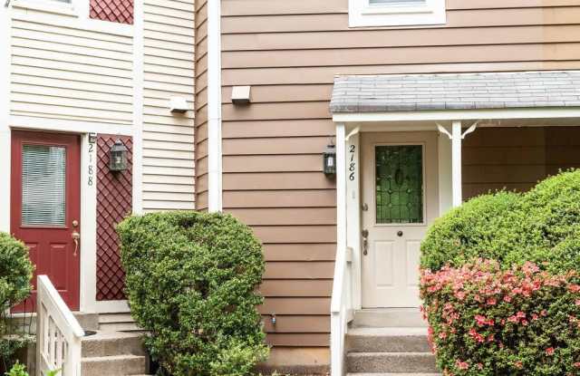 2186 WHISPERWOOD GLEN LANE Gallery 2