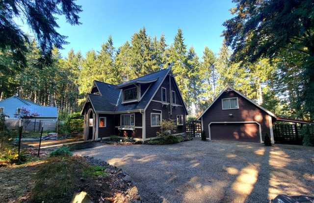 Gorgeous 3 bed home near Eagledale Park photos photos