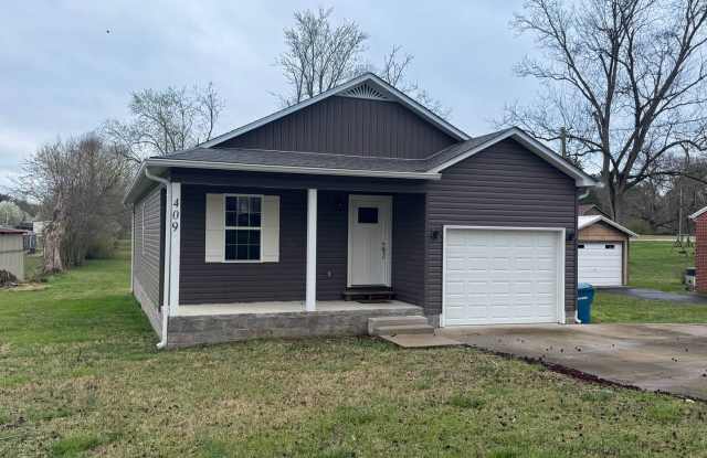 3-Bedroom Home with Garage and Large Deck in Baxter photos photos