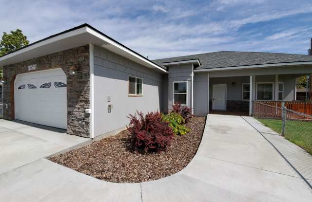 103 S. Beech St. - 103 South Beech Street, Kennewick, WA 99336