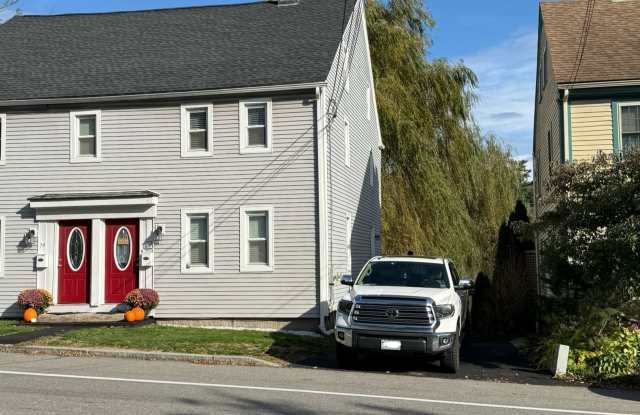 72 Main Street - 72 Main Street, York County, ME 03908 72 Main Street - 72 Main Street, York County, ME 03908