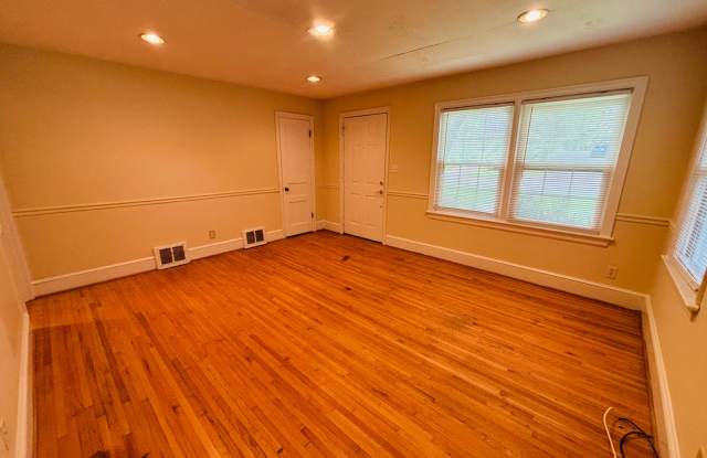 3 Bedroom 1 Bath House Gallery 4