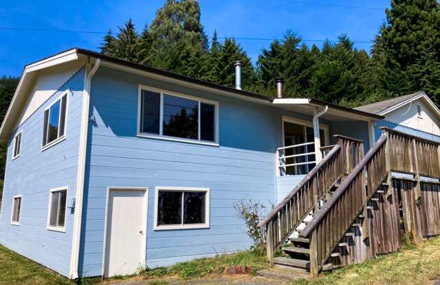 Country Living just Minutes from Eureka! Gallery 4