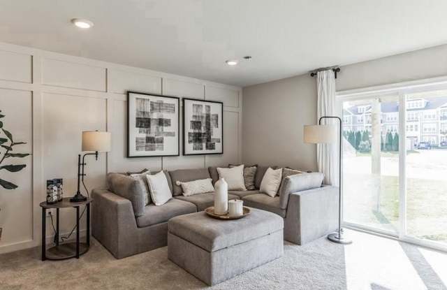 262 MACOUN Way Gallery 1