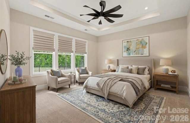 2026 Lake Como Drive Gallery 4