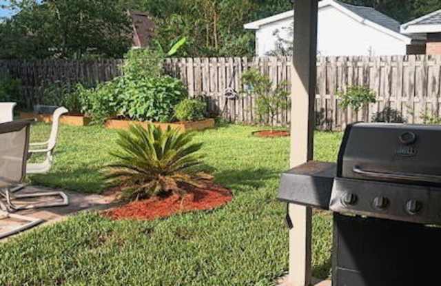 9719 CEDAR RIDGE Drive W photos photos
