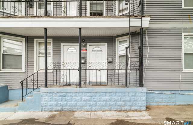 705 Dixwell Avenue Gallery 2