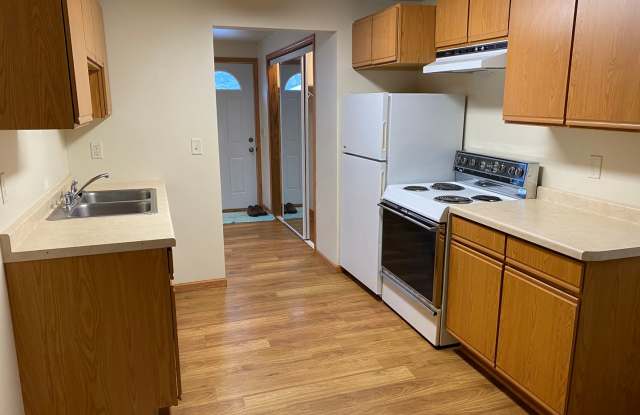 2 Bed 1 Bath Single Family Home in Wausau Gallery 1