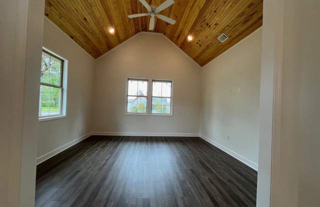 Two bedroom one bath home photos photos