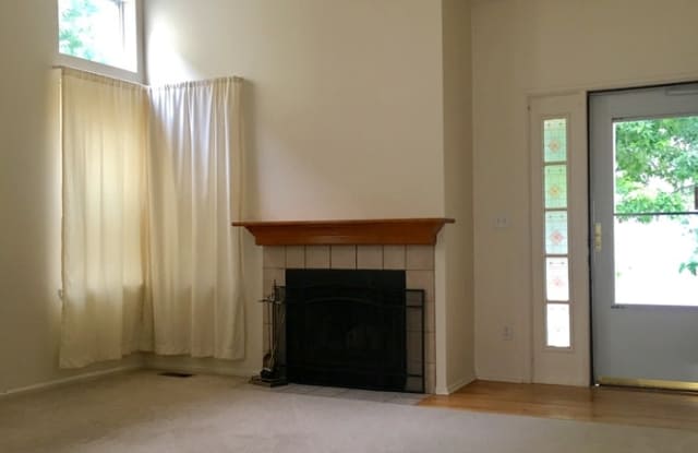 12941 South Carson Court Gallery 2