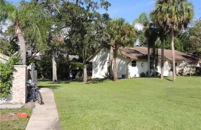 4004 POINCIANA COURT - 4004 Poinciana Court, Palm Harbor, FL 34684