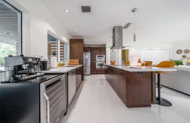 7544 SW 78th Terrace, Miami, FL 33143 - 7544 Southwest 78th Terrace, Glenvar Heights, FL 33143