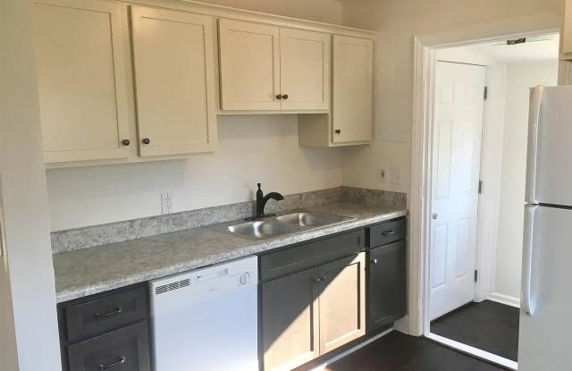 Comfortable 2 Bed 1 Bath Home photos photos Comfortable 2 Bed 1 Bath Home photos photos