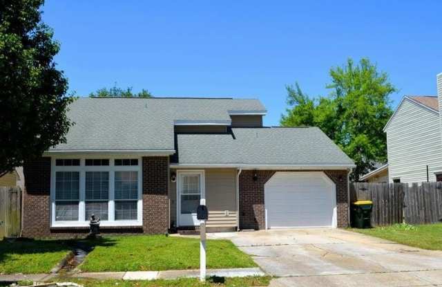 380 NW Canterbury Circle photos photos
