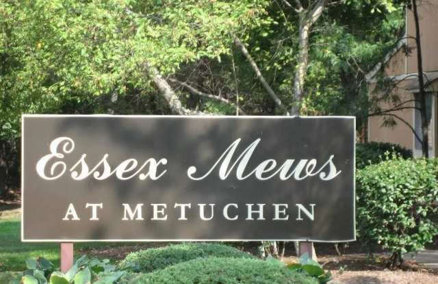 165 Essex Avenue - 165 Essex Avenue, Metuchen, NJ 08840