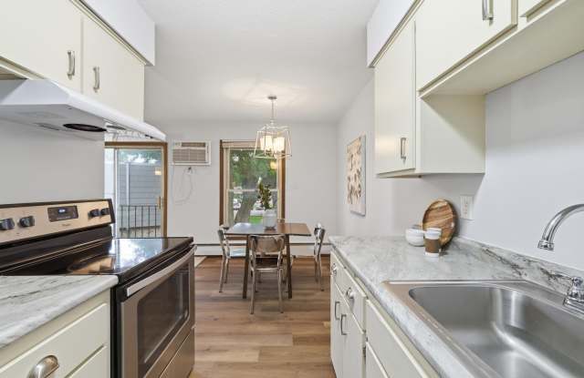 709 11th Avenue S Gallery 4
